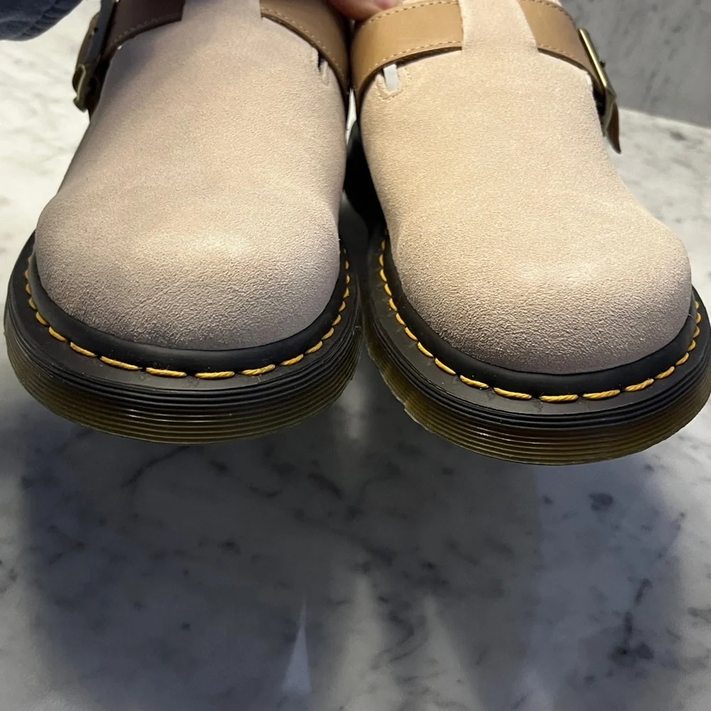 Dr Martens Jorge II Parchment Beige Suede Sandals Size 11 Mens or 12 Woman’s NIB